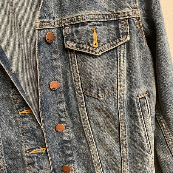 Gap Jean jacket - Picture 4 of 4